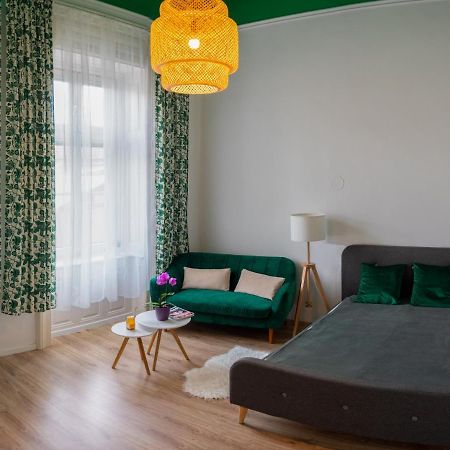 Silentium City Apartman Sárvár Exterior foto